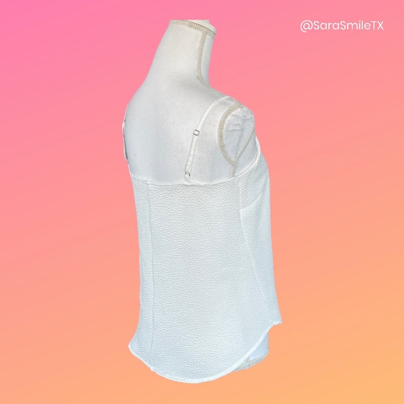 ANTHROPOLOGIE - RD Style - Boho White Pebbled Faux Wrap Camisole - NWOT - Picture 10 of 14